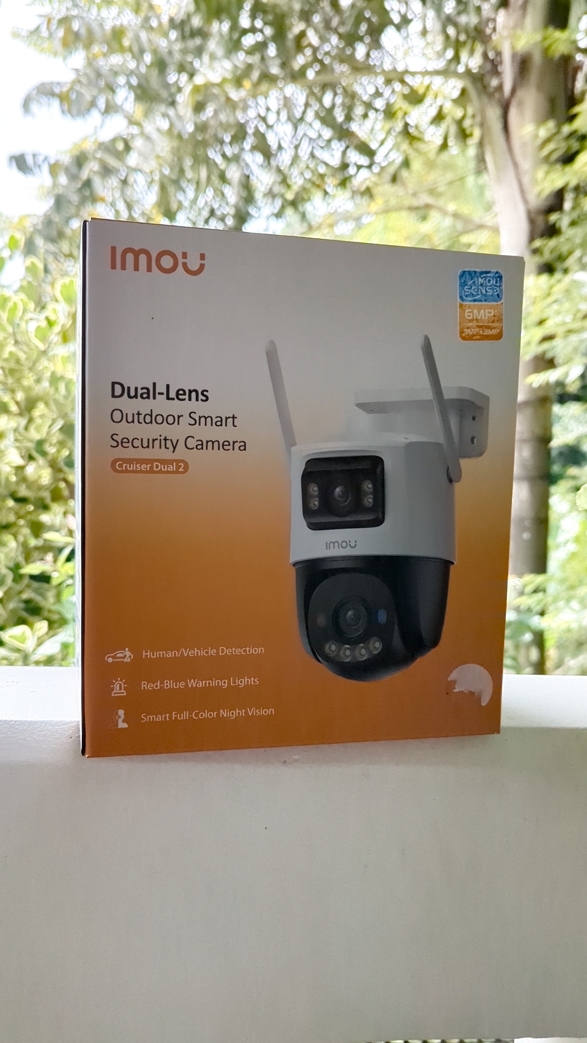 IMOU Cruiser Dual 2 dual-lens outdoor smart security camera product box
